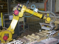 Robotführung bei Dachziegelproduktion Robotführung bei Dachziegelproduktion